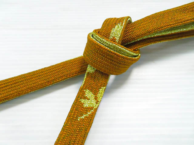 リサイクル　和装小物　帯締め　高麗組　手組　金糸　フォーマル